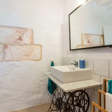 Wonderful Antic Villa, Perfect For Family Vacation * Sant Lluís
